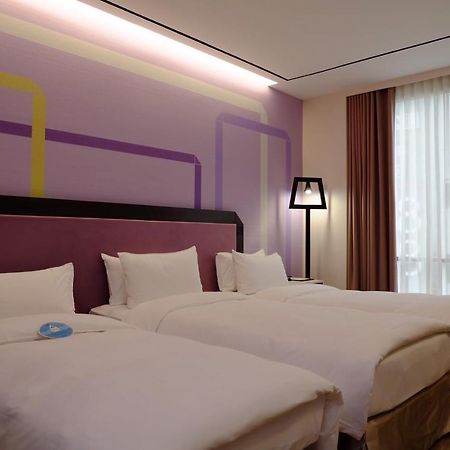 Uinn Business Hotel-Shihlin Tajpej Buitenkant foto