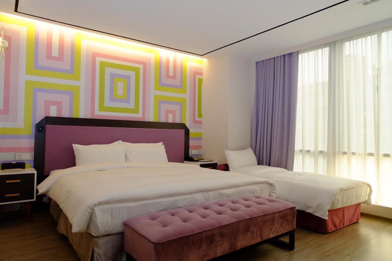 Uinn Business Hotel-Shihlin Tajpej Buitenkant foto