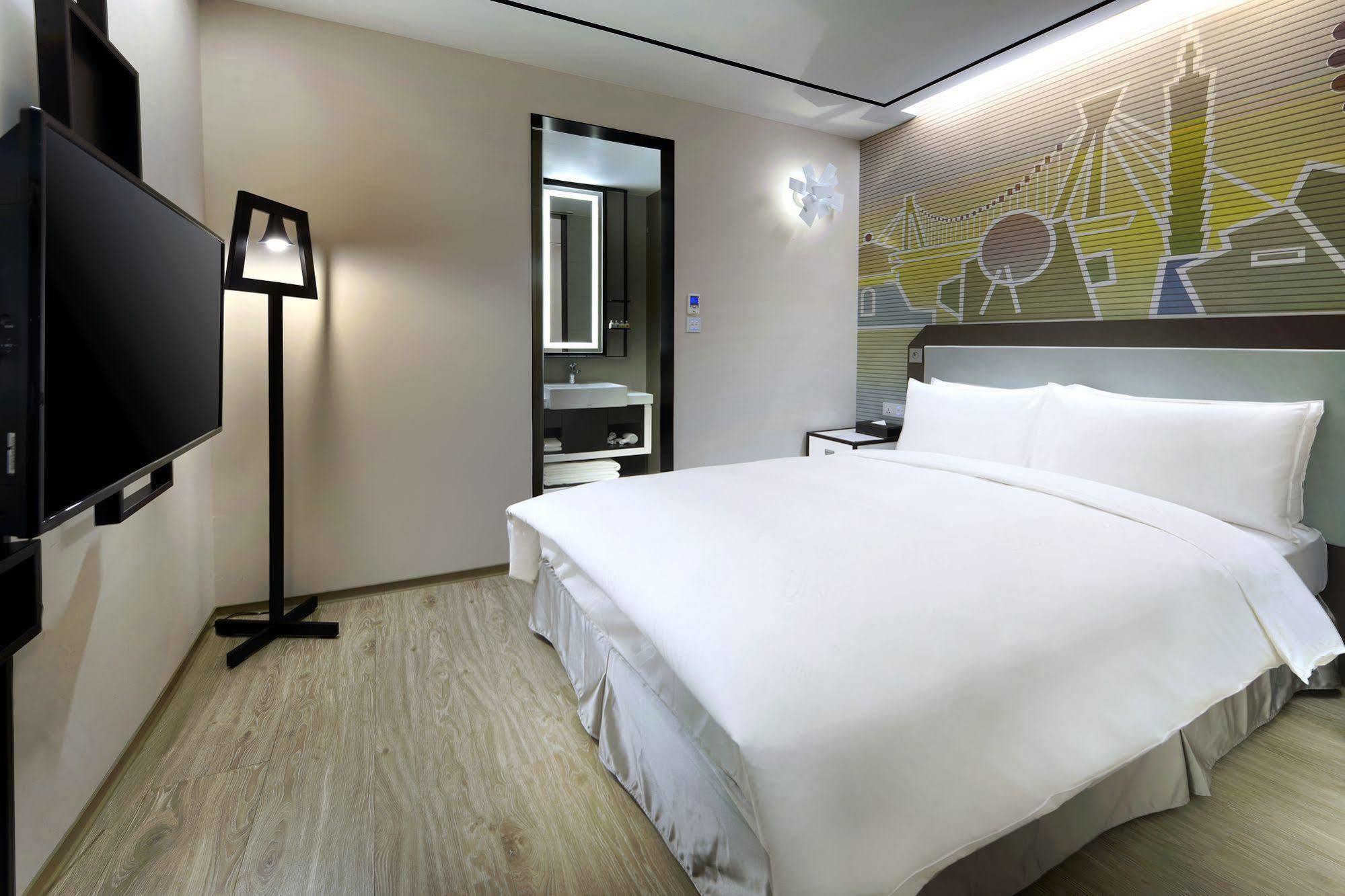 Uinn Business Hotel-Shihlin Tajpej Buitenkant foto