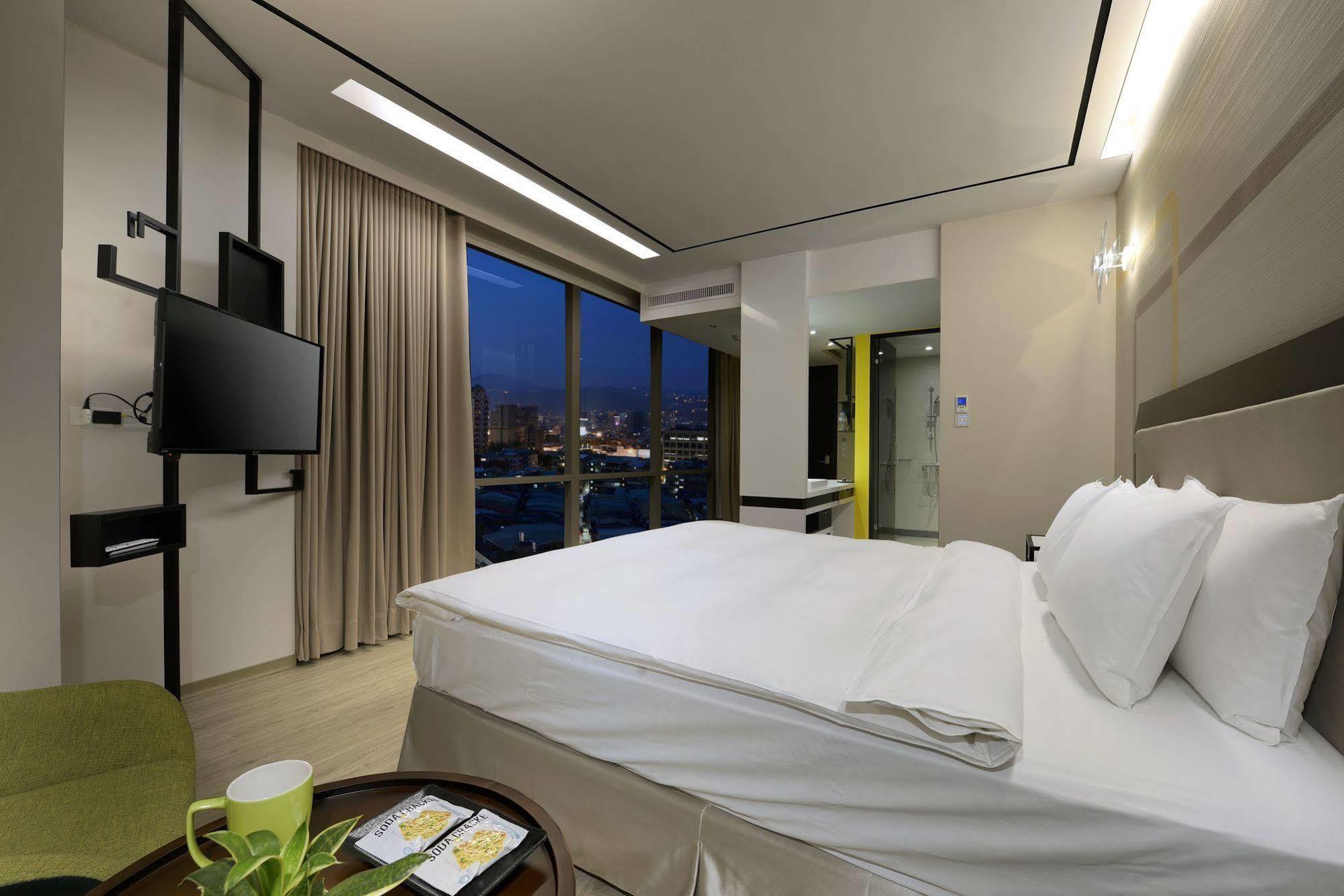 Uinn Business Hotel-Shihlin Tajpej Buitenkant foto